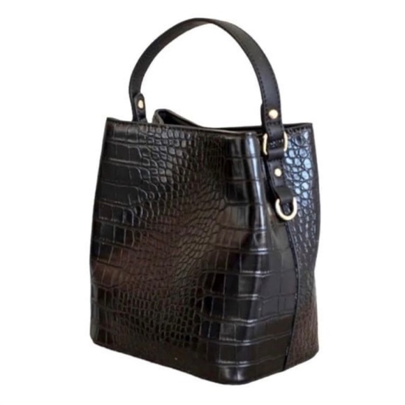 Aota NWT Elena Vegan Leather Tote / Crossbody Bag in Black. - Picture 2 of 10